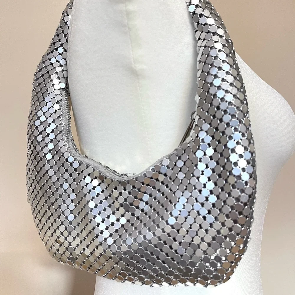 Urban Outfitters Chainmail Silver Retro Y2K Shoulder Bag | NWT - Picture 4 of 7